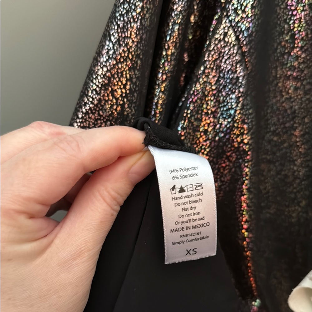 LuLaRoe Elegant Black Metallic Glittering Peplum Blouse - Picture 7 of 7